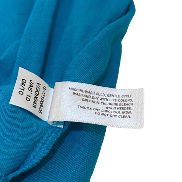 (5-154) NWT - Women's Old Navy V-Neck Turquoise Shirt - Picture 10 of 11